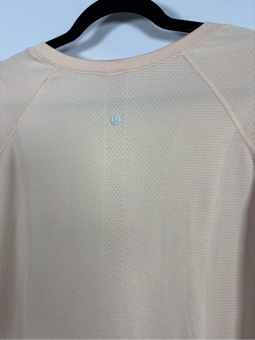 lululemon athletica Swiftly Tech Long-Sleeve Crew Active Sporty Top in Blush 18 - Picture 5 of 5